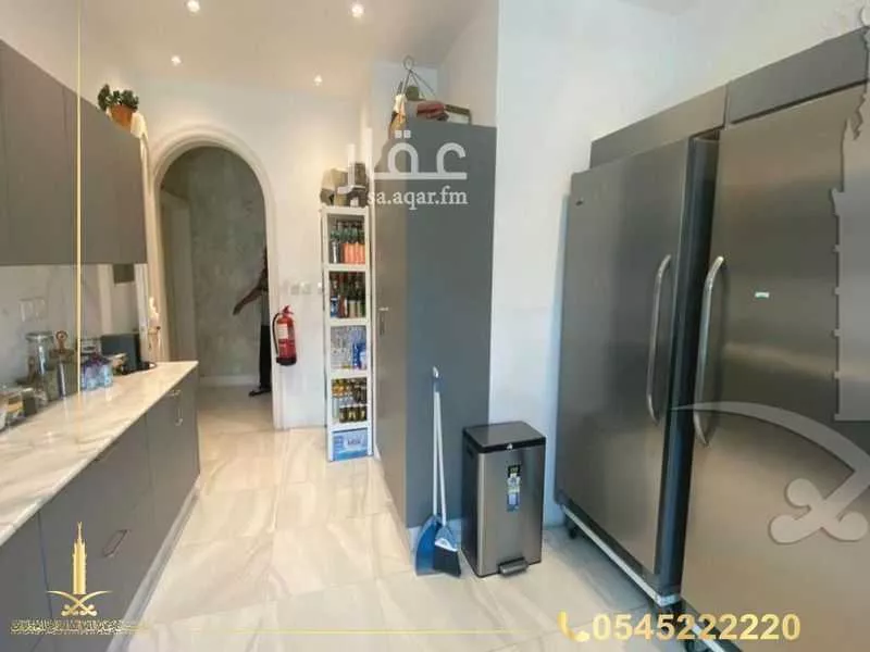 5 bedroom villa in Al Shati 23