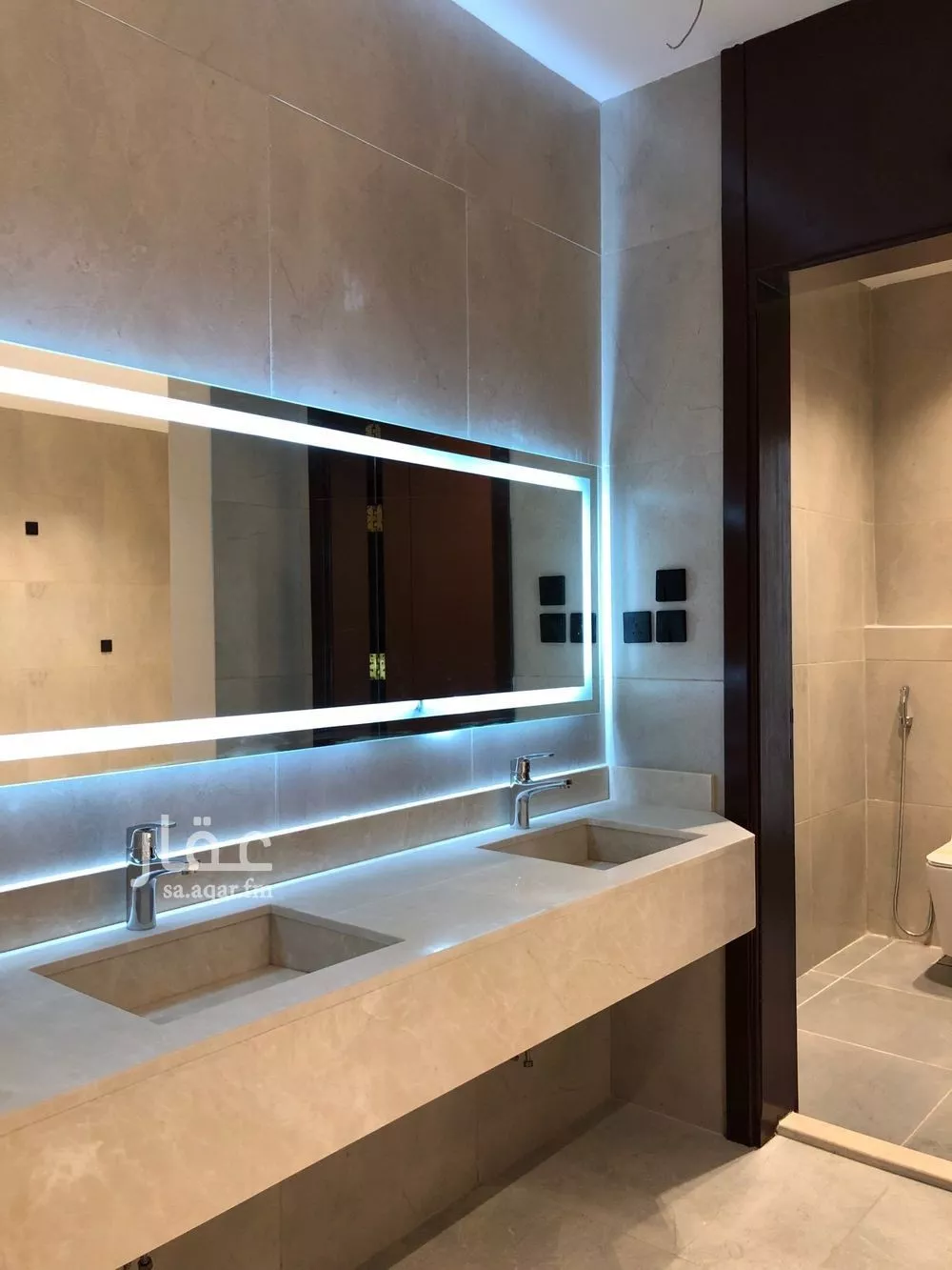6 bedroom villa in Al Shiraa 7
