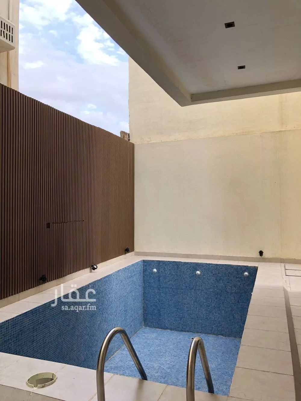 6 bedroom villa in Al Shiraa 8