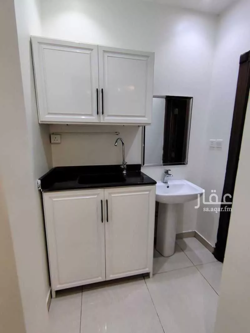 1 bedroom apartment in Al Rawdah 3