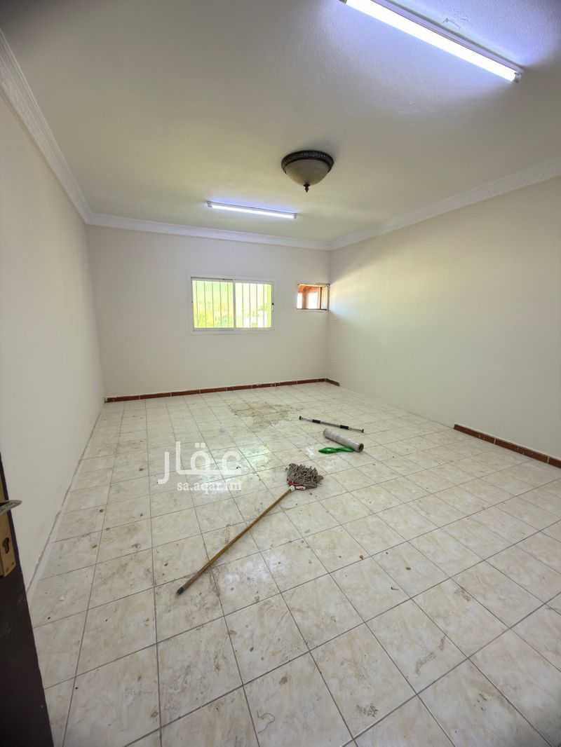 3 bedroom apartment in Al Hamra, Eastern Province 3