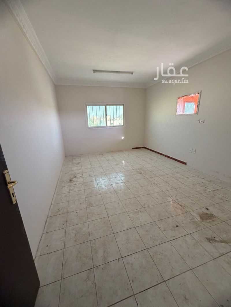 3 bedroom apartment in Al Hamra, Eastern Province 4