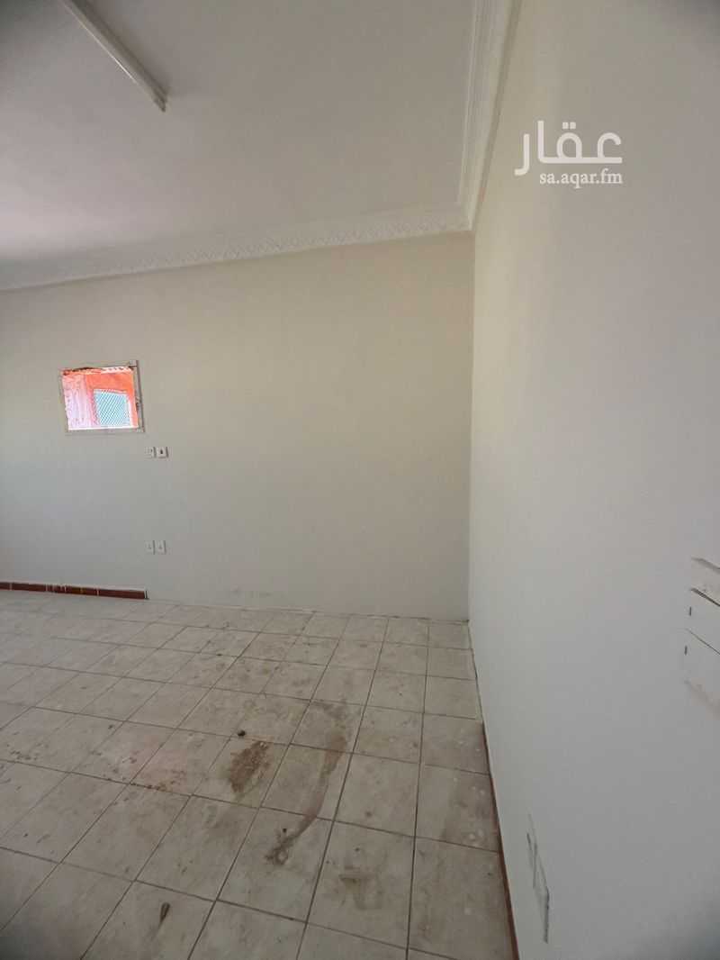 3 bedroom apartment in Al Hamra, Eastern Province 6