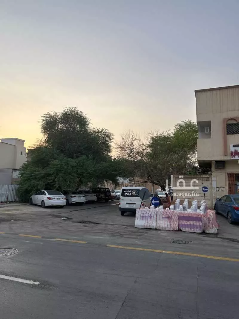 5 bedroom building in Al Zahrah, Riyadh 2