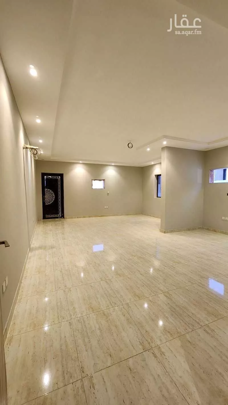 6 bedroom villa in Al Yaqout 5