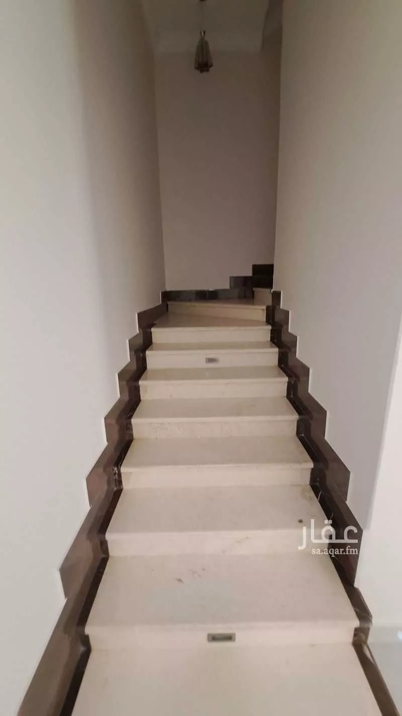 فيلا 4 غرف في اللؤلؤ 9