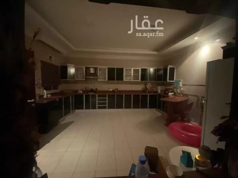 8 bedroom villa in Abhur North 8