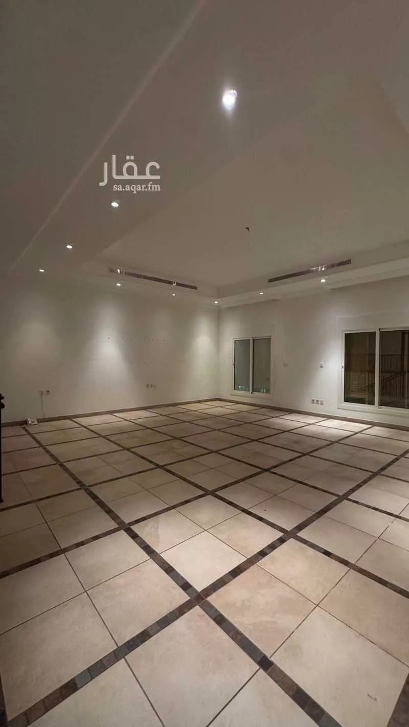 فيلا 5 غرف في الشاطئ 8