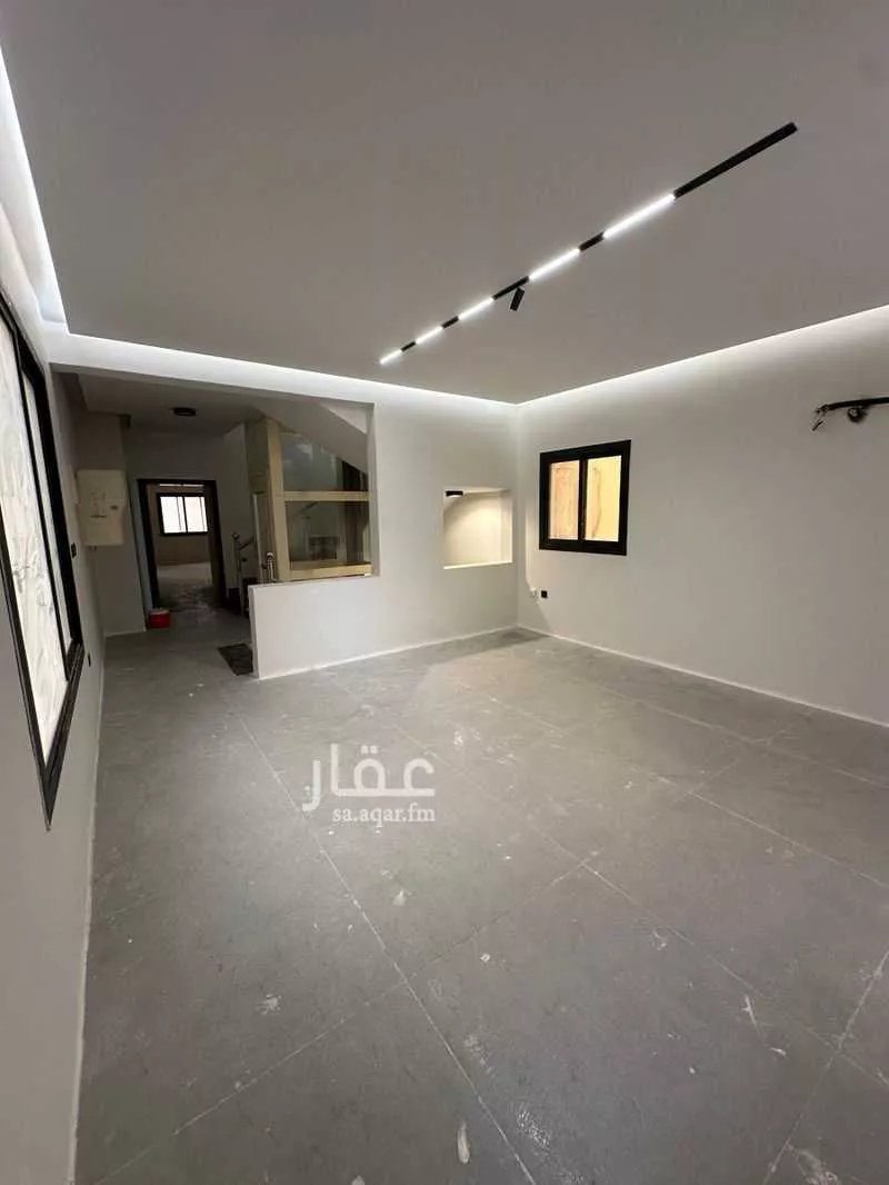 9 bedroom villa in Abhur South 4