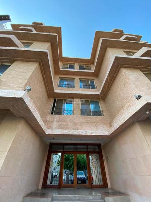 3 bedroom apartment in Al Ruwais, Jeddah 10