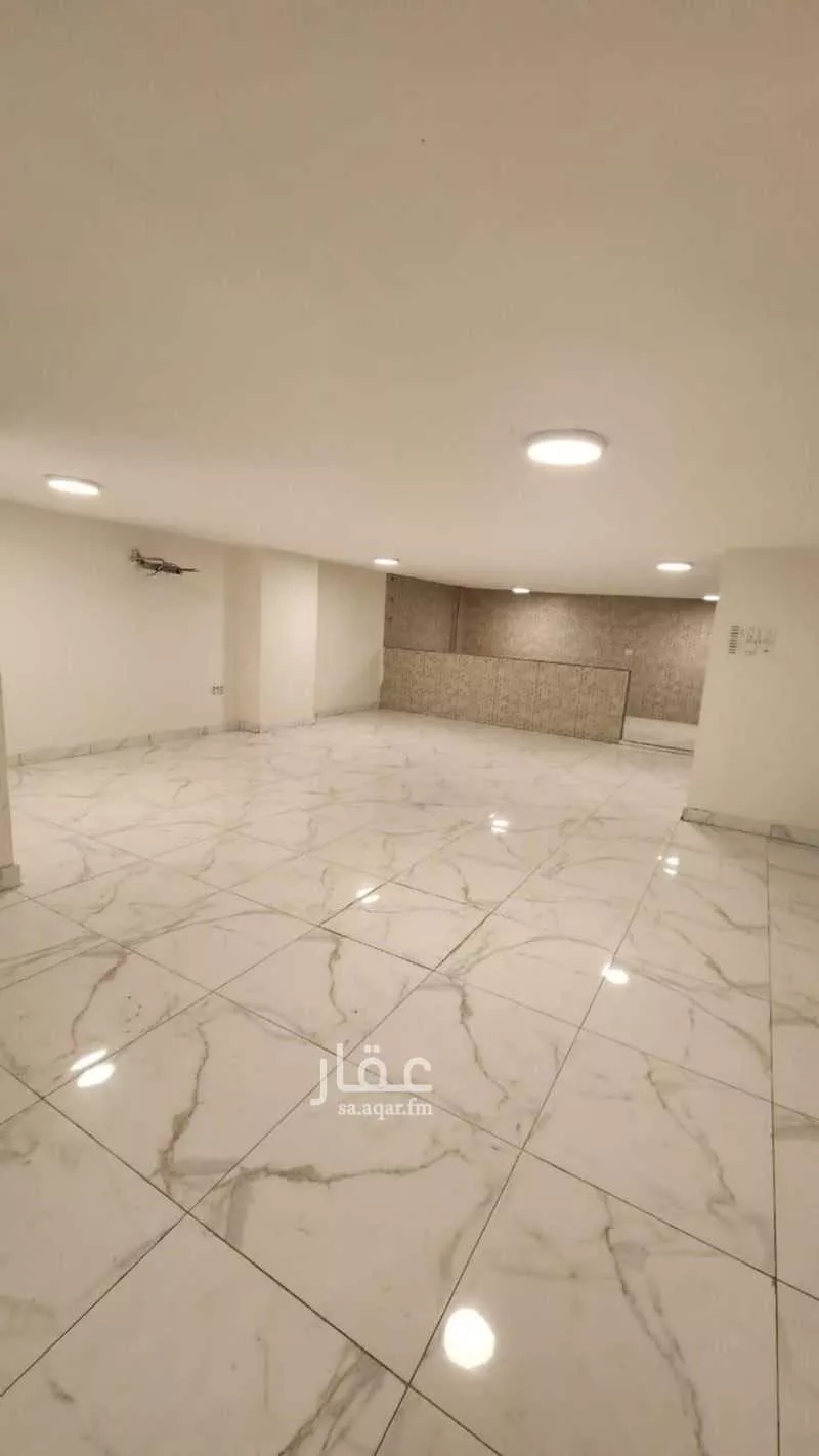 6 bedroom villa in Al Yaqout 11
