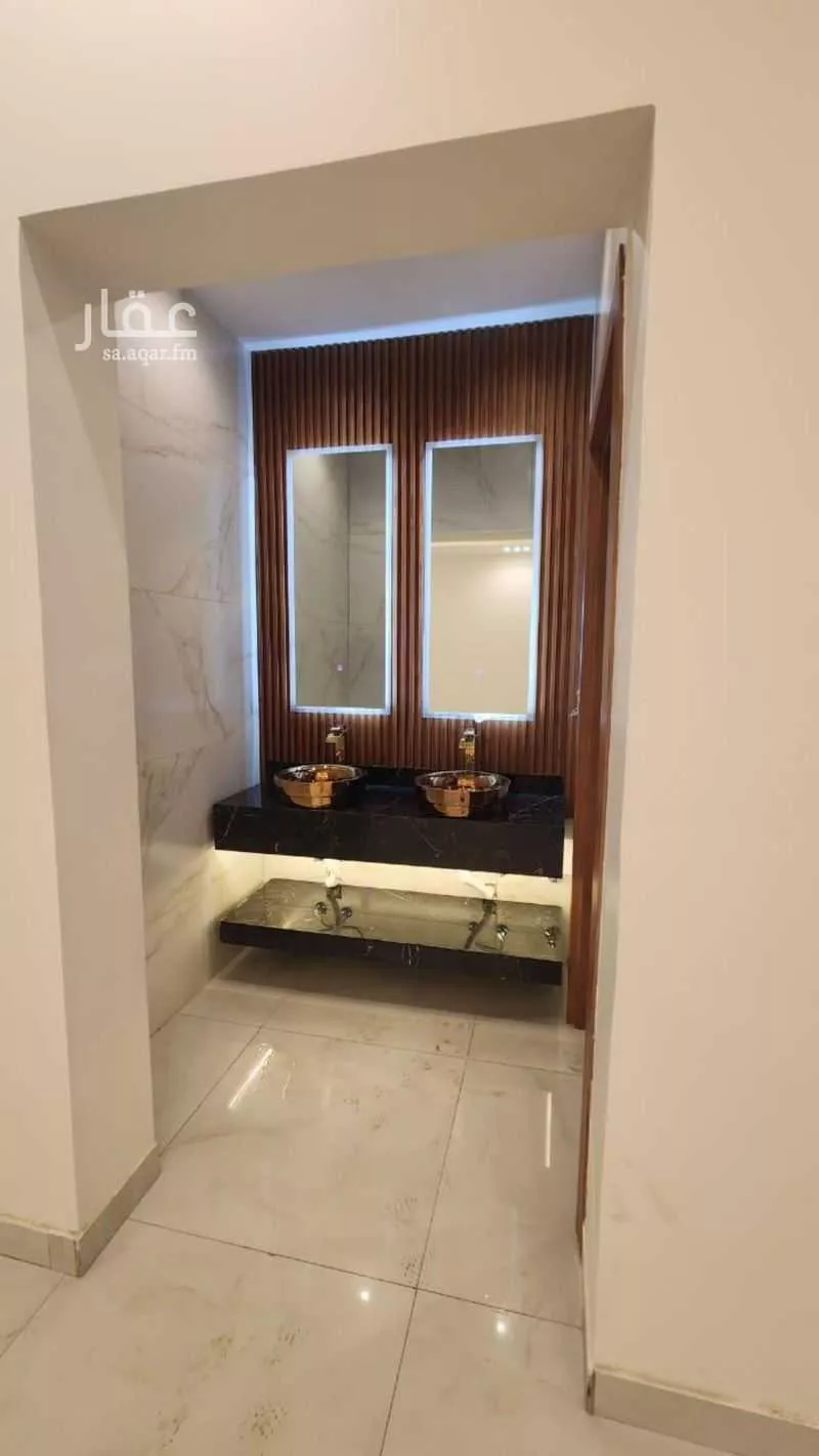 6 bedroom villa in Al Yaqout 15