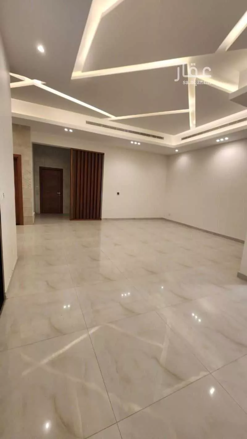 6 bedroom villa in Al Yaqout 3