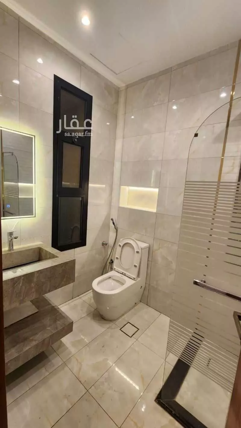 6 bedroom villa in Al Yaqout 22
