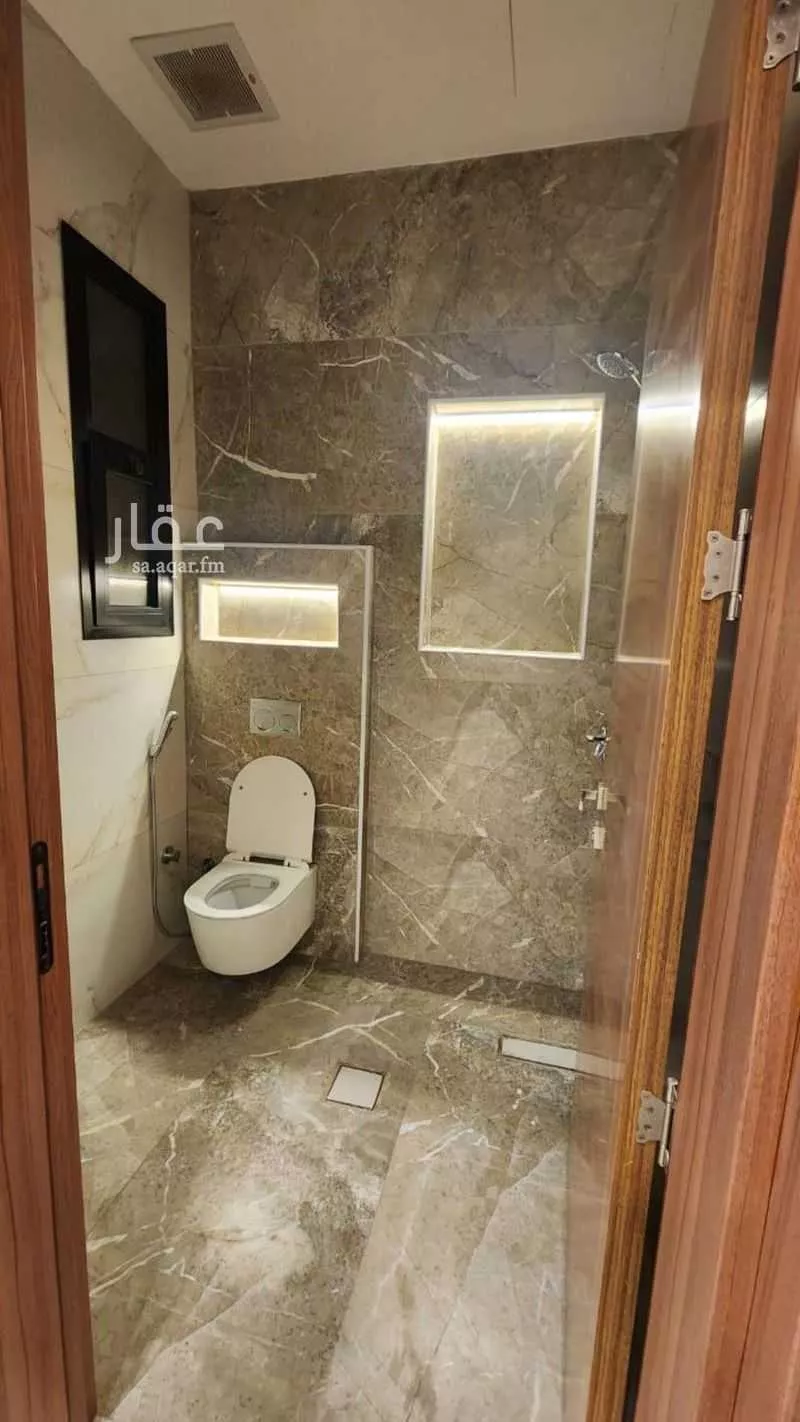 6 bedroom villa in Al Yaqout 25