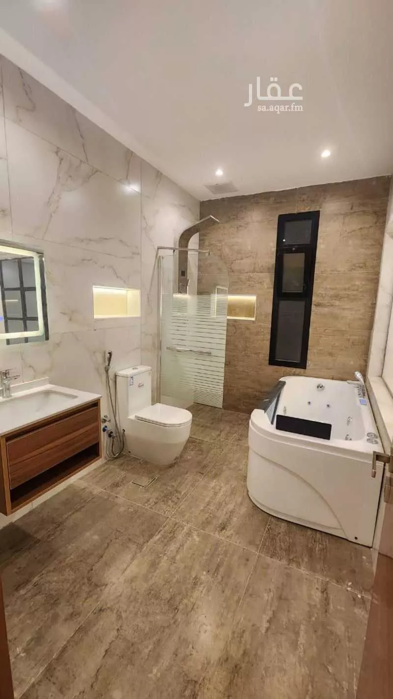 6 bedroom villa in Al Yaqout 27