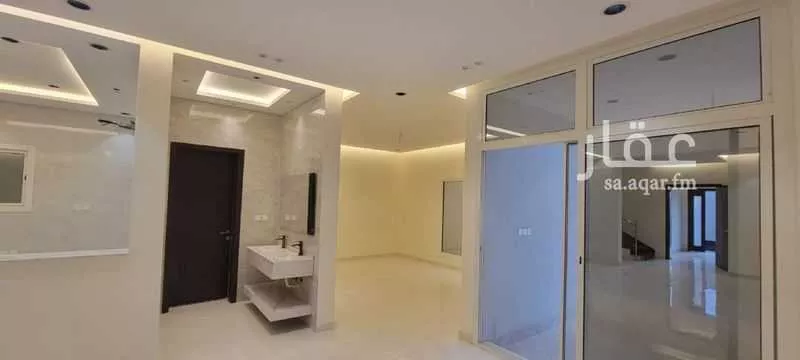فيلا 6 غرف في الصوارى 8
