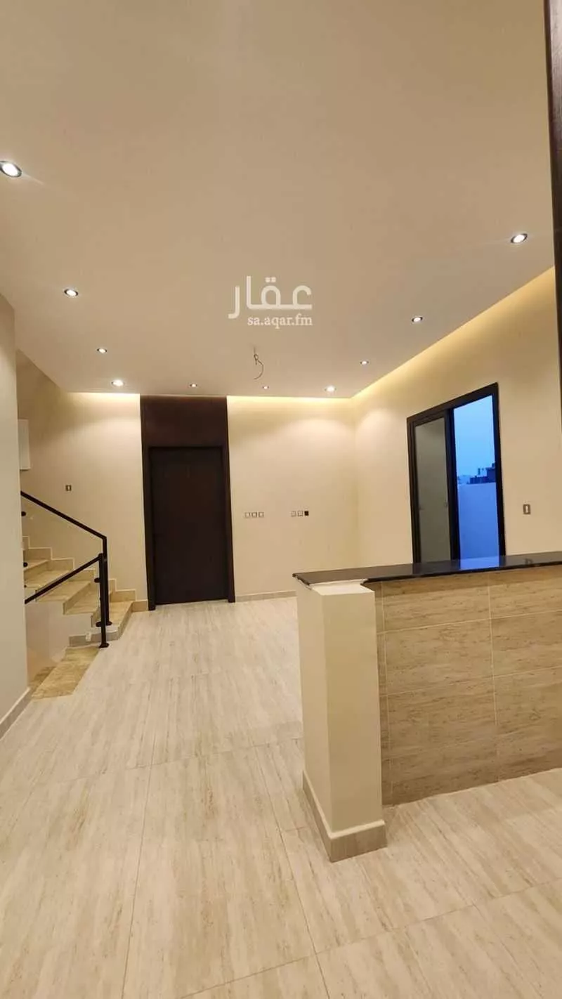 8 bedroom villa in Al Yaqout 11