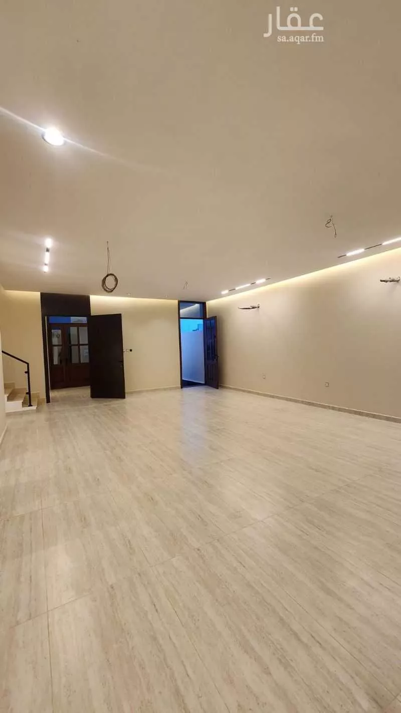 8 bedroom villa in Al Yaqout 3