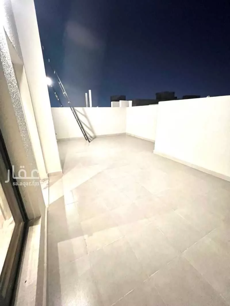 8 bedroom villa in Al Yaqout 22