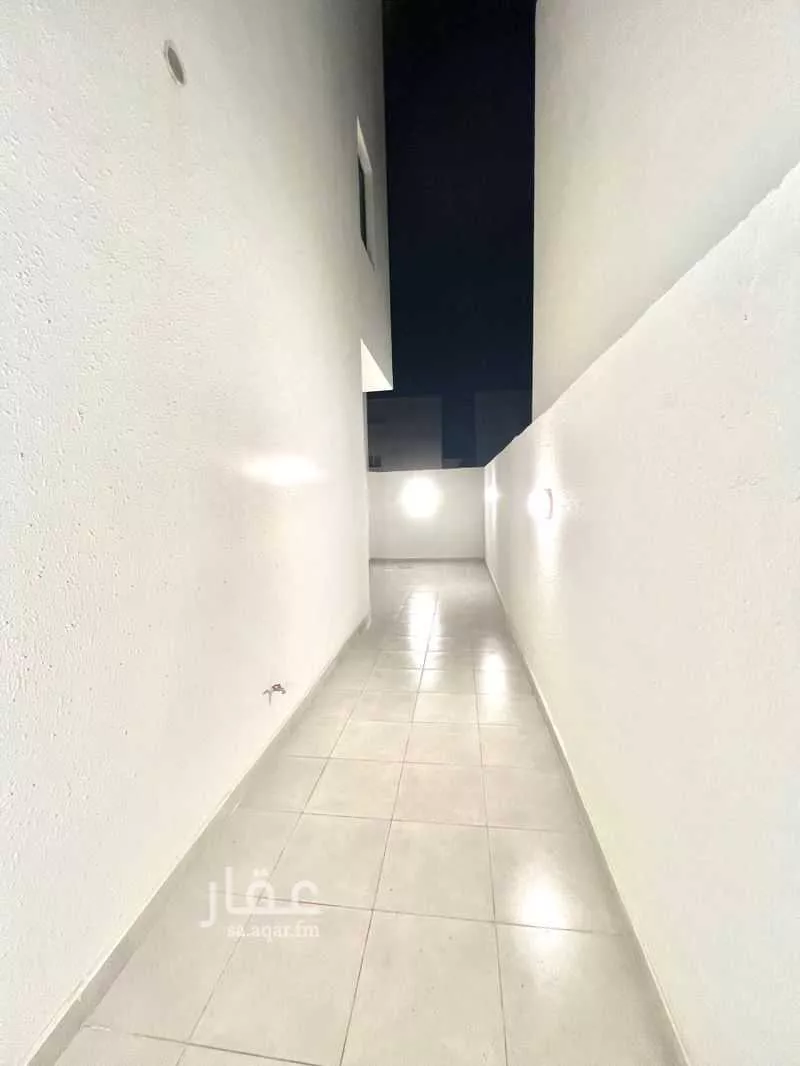 8 bedroom villa in Al Yaqout 26