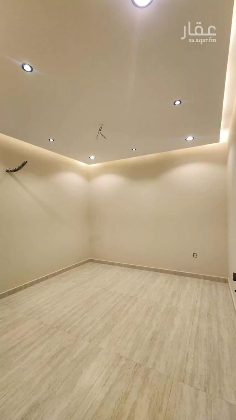 8 bedroom villa in Al Yaqout 5