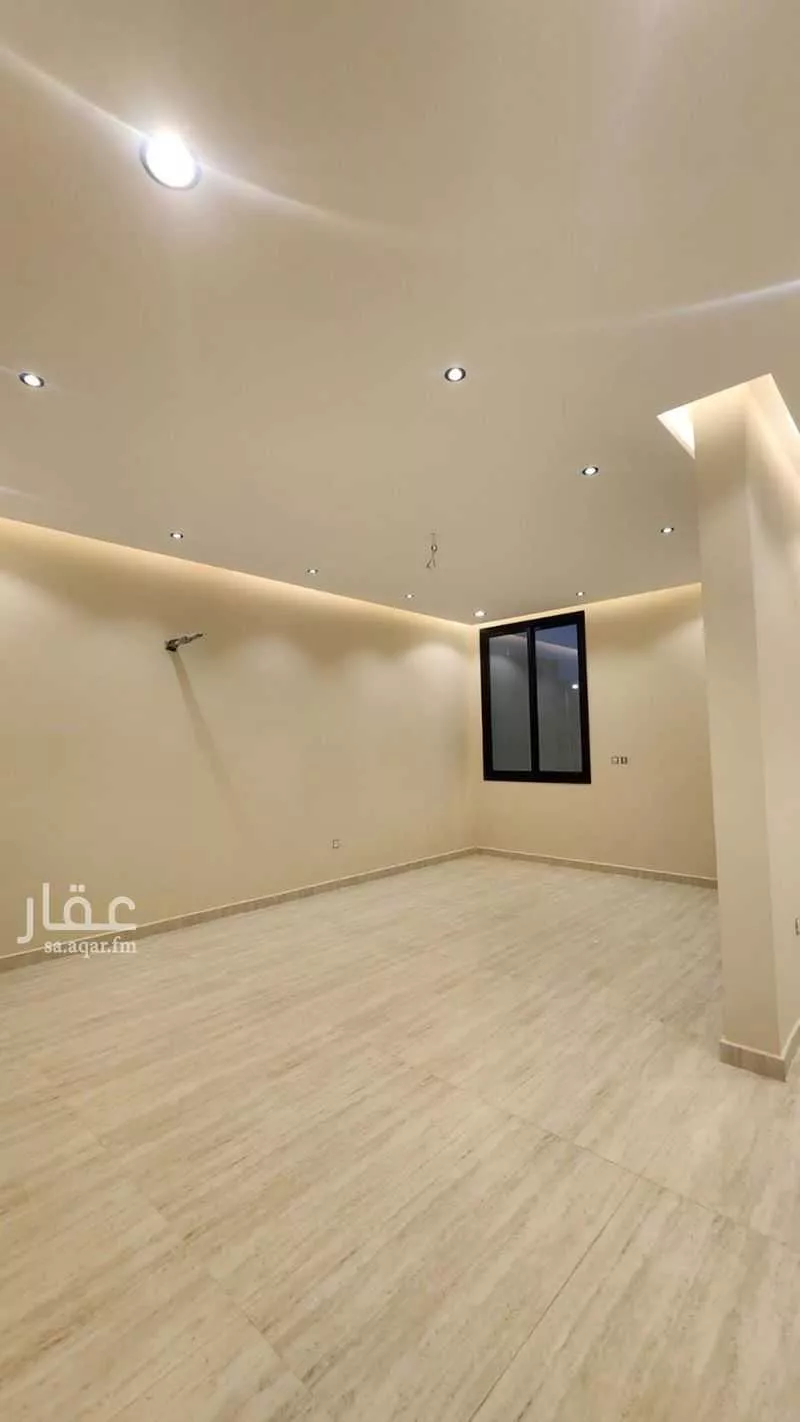 8 bedroom villa in Al Yaqout 6