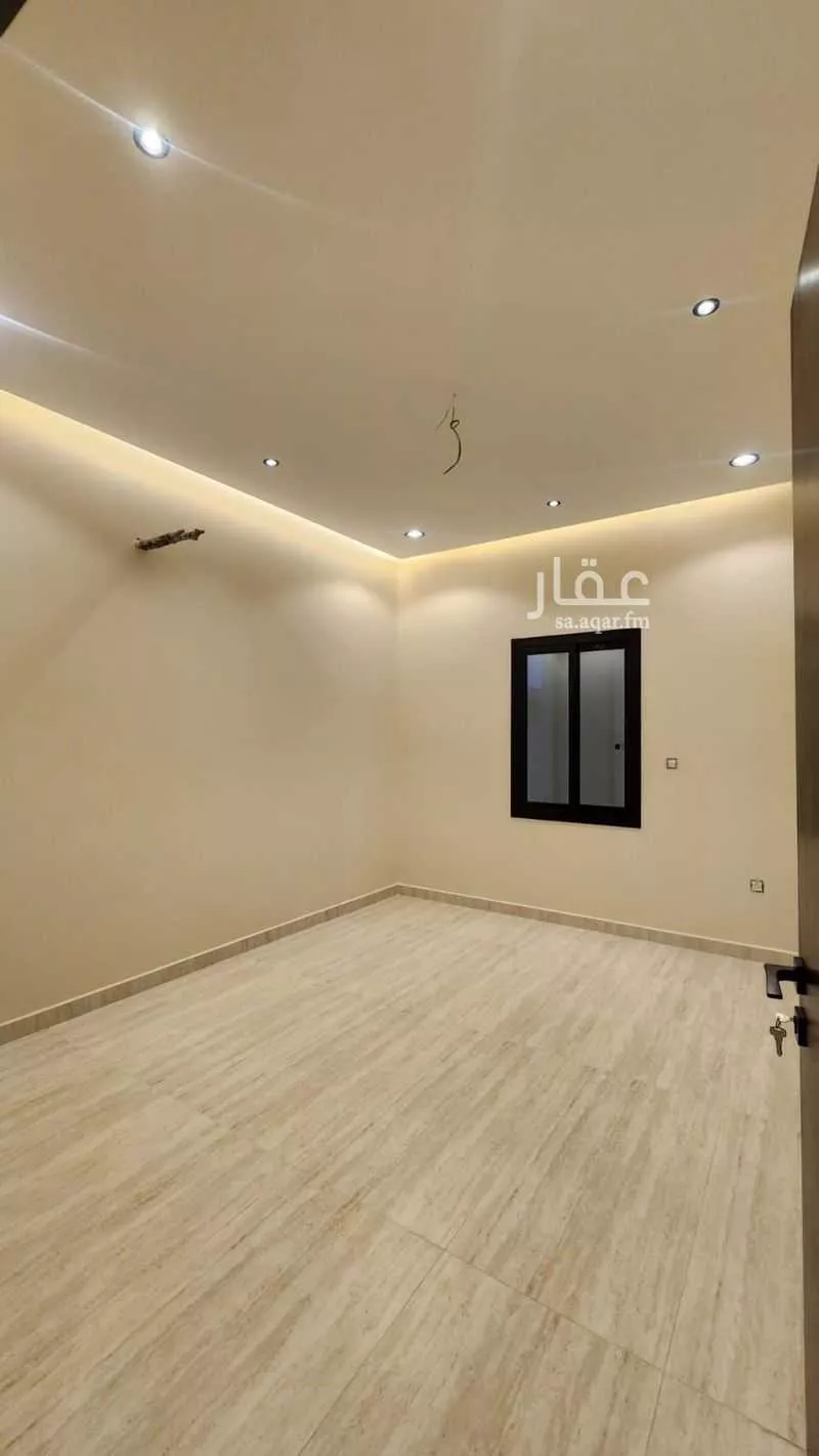 8 bedroom villa in Al Yaqout 10