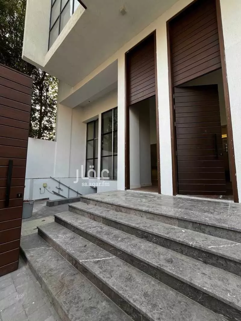 9 bedroom villa in Al Shati 5