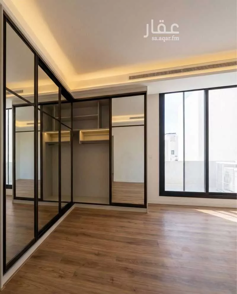 9 bedroom villa in Al Shati 7