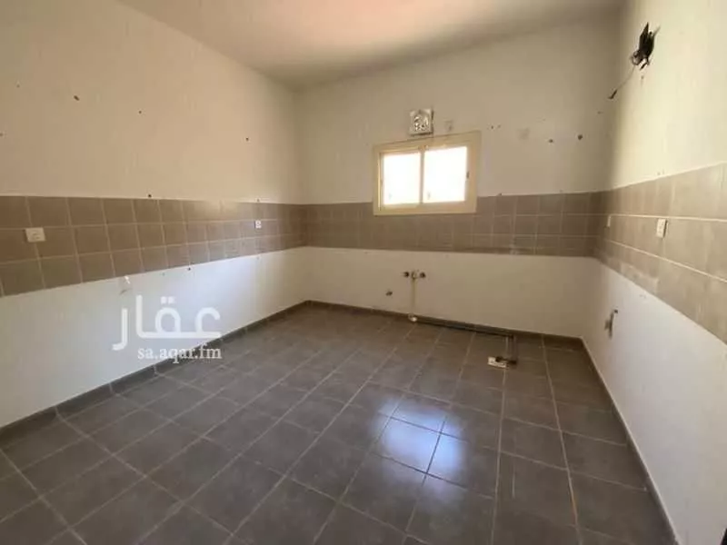 6 bedroom villa in Al Gharbiyah 7