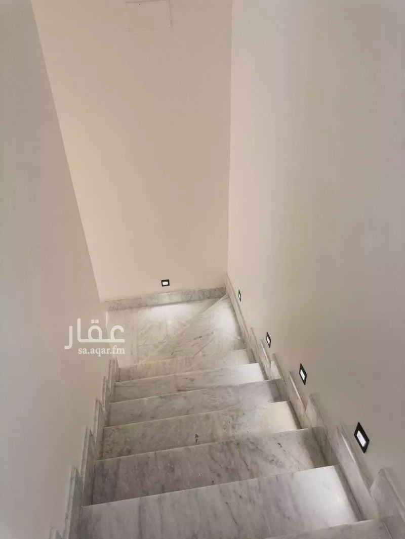 فيلا 5 غرف في الصوارى 10