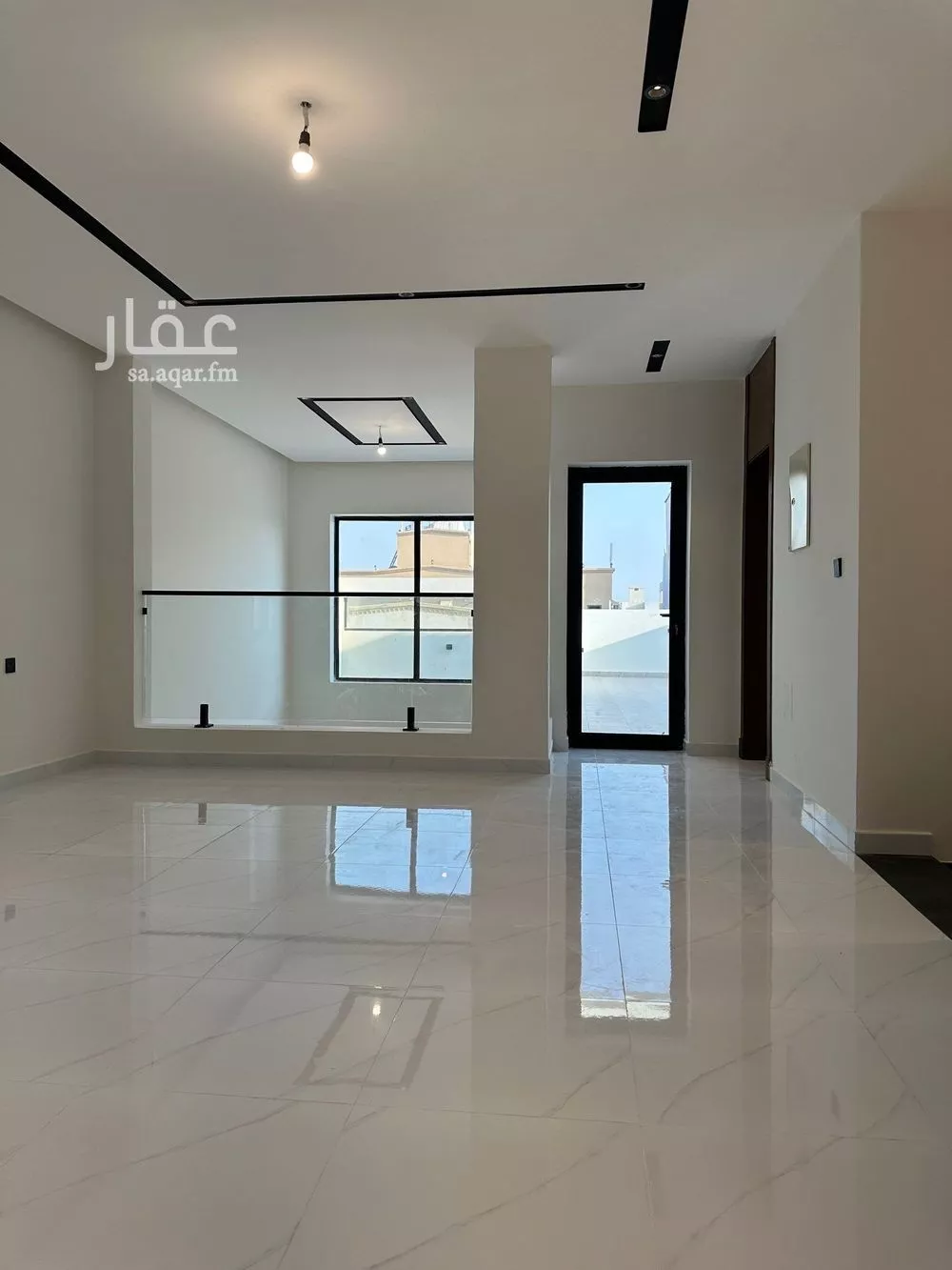 8 bedroom villa in Az Zomorod 3