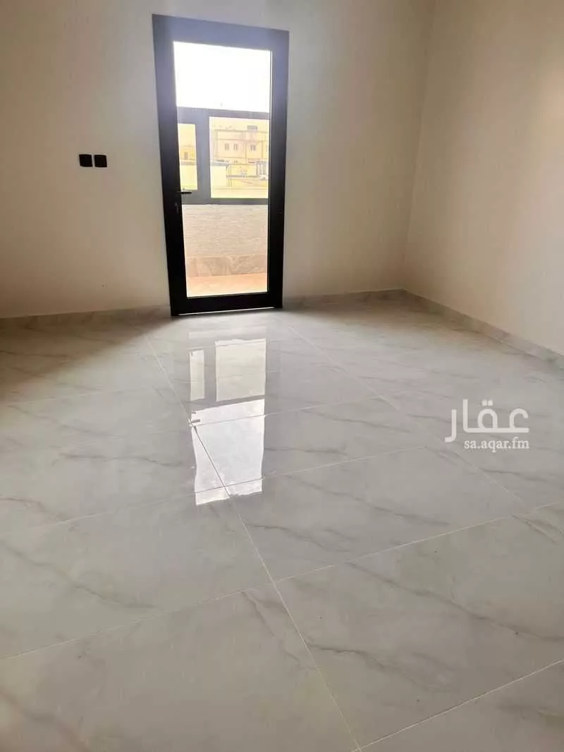 فيلا 9 غرف في الأمواج 4