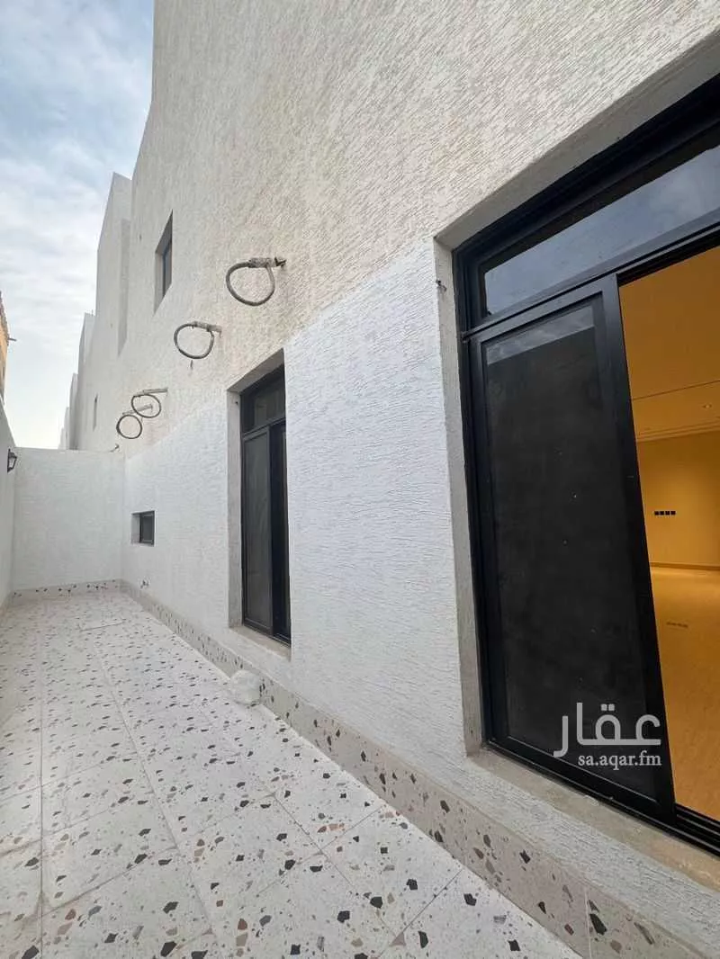 5 bedroom villa in Al Yaqout 13