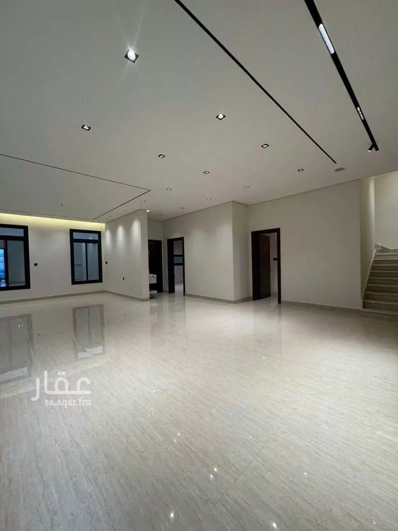 5 bedroom villa in Al Yaqout 4