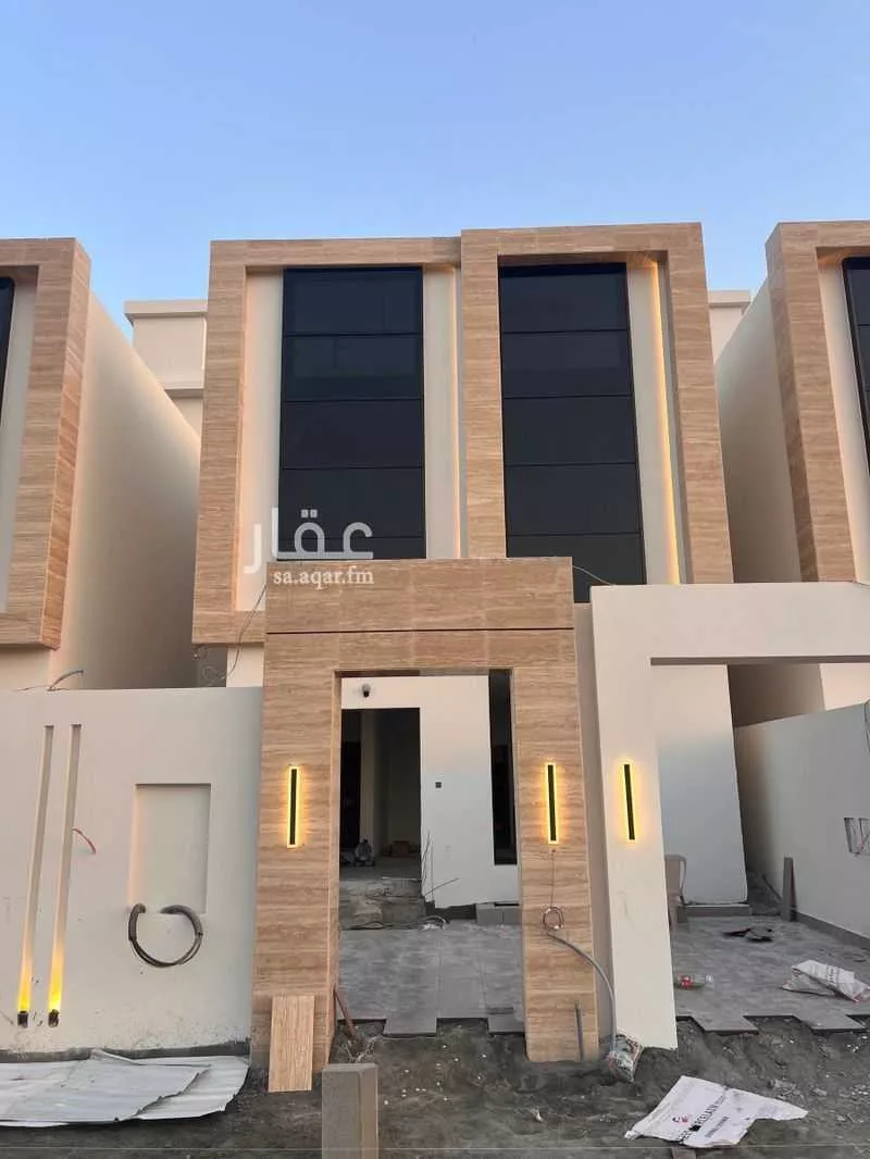 فيلا 5 غرف في الشراع 6