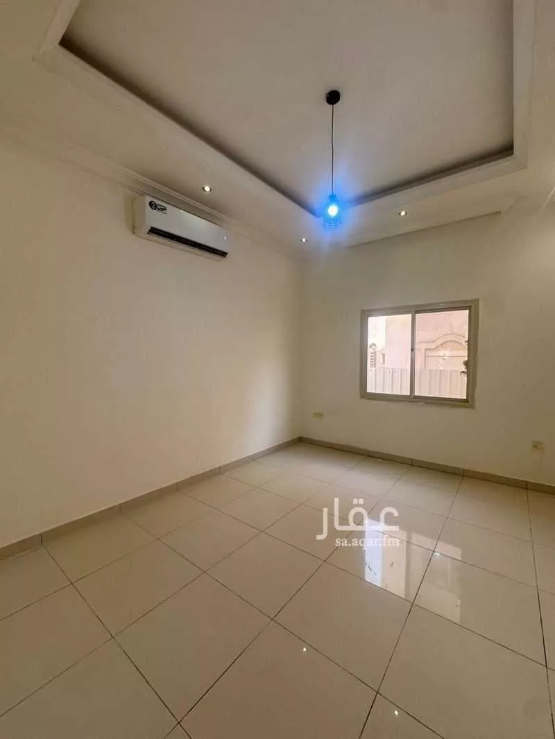 8 bedroom villa in Al Hamdaniyah 15