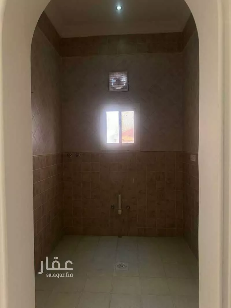 8 bedroom villa in Al Hamdaniyah 16