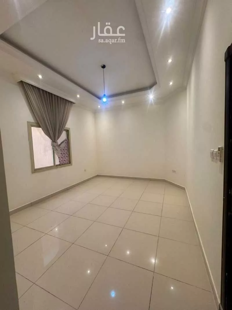 8 bedroom villa in Al Hamdaniyah 21