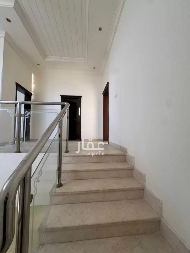 8 bedroom villa in Al Hamdaniyah 22
