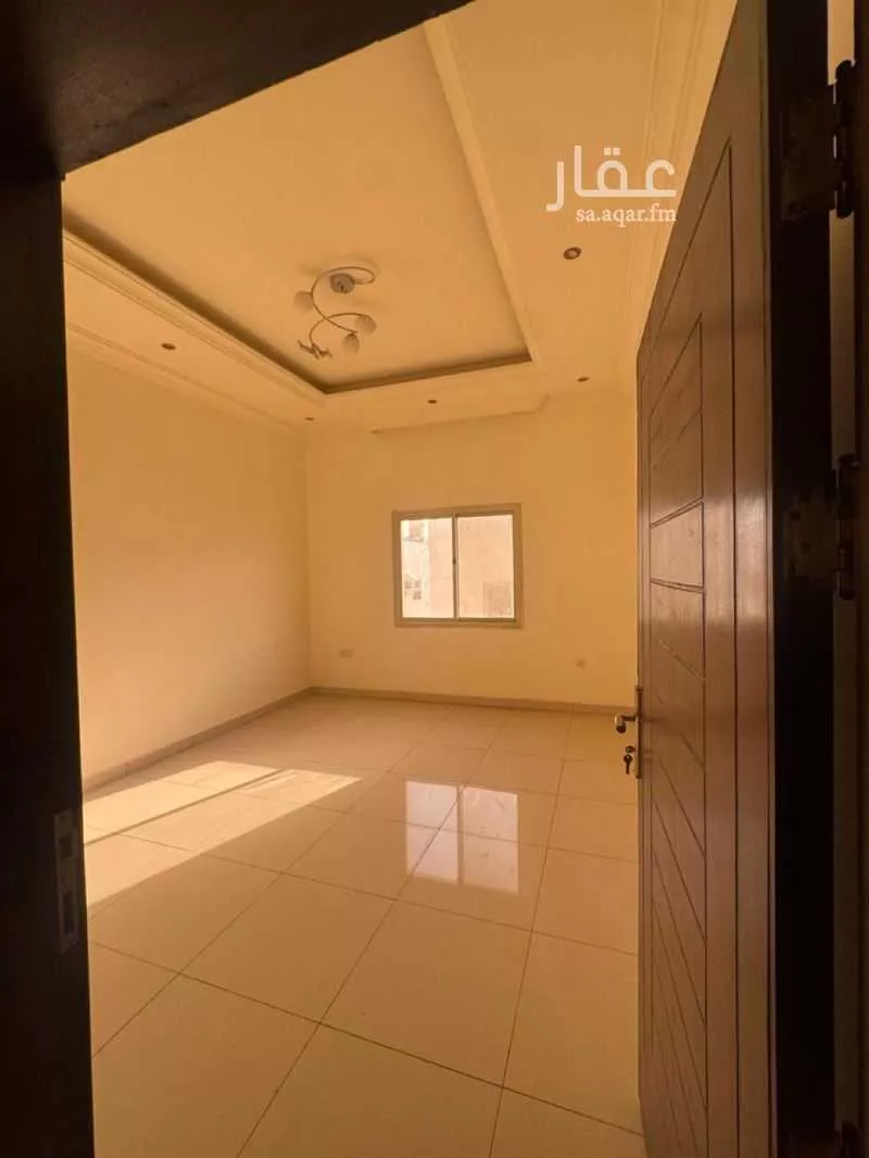 8 bedroom villa in Al Hamdaniyah 23