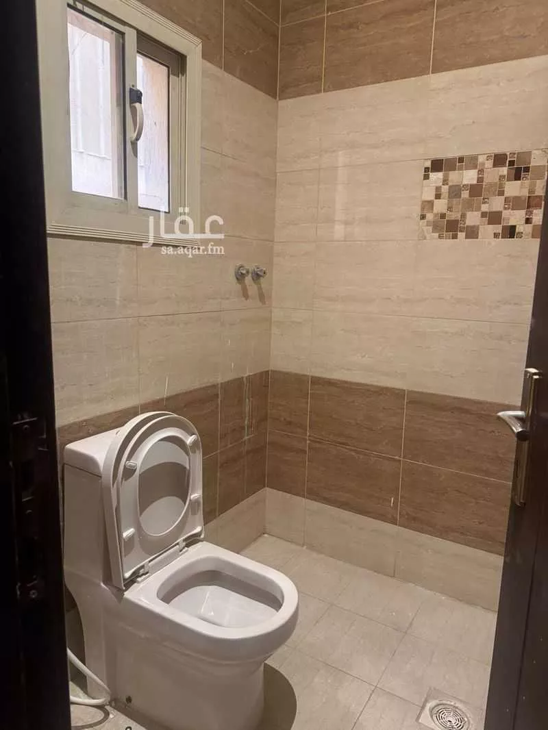 8 bedroom villa in Al Hamdaniyah 8