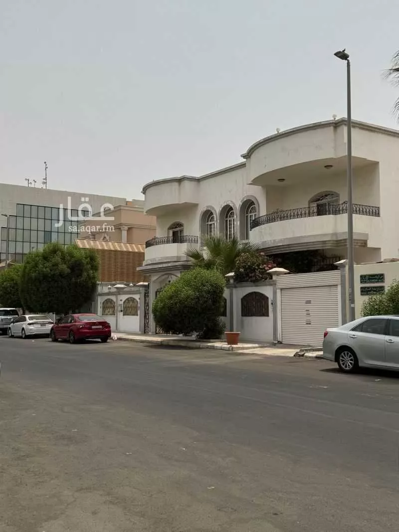 7 bedroom villa in Al Rawdah 11
