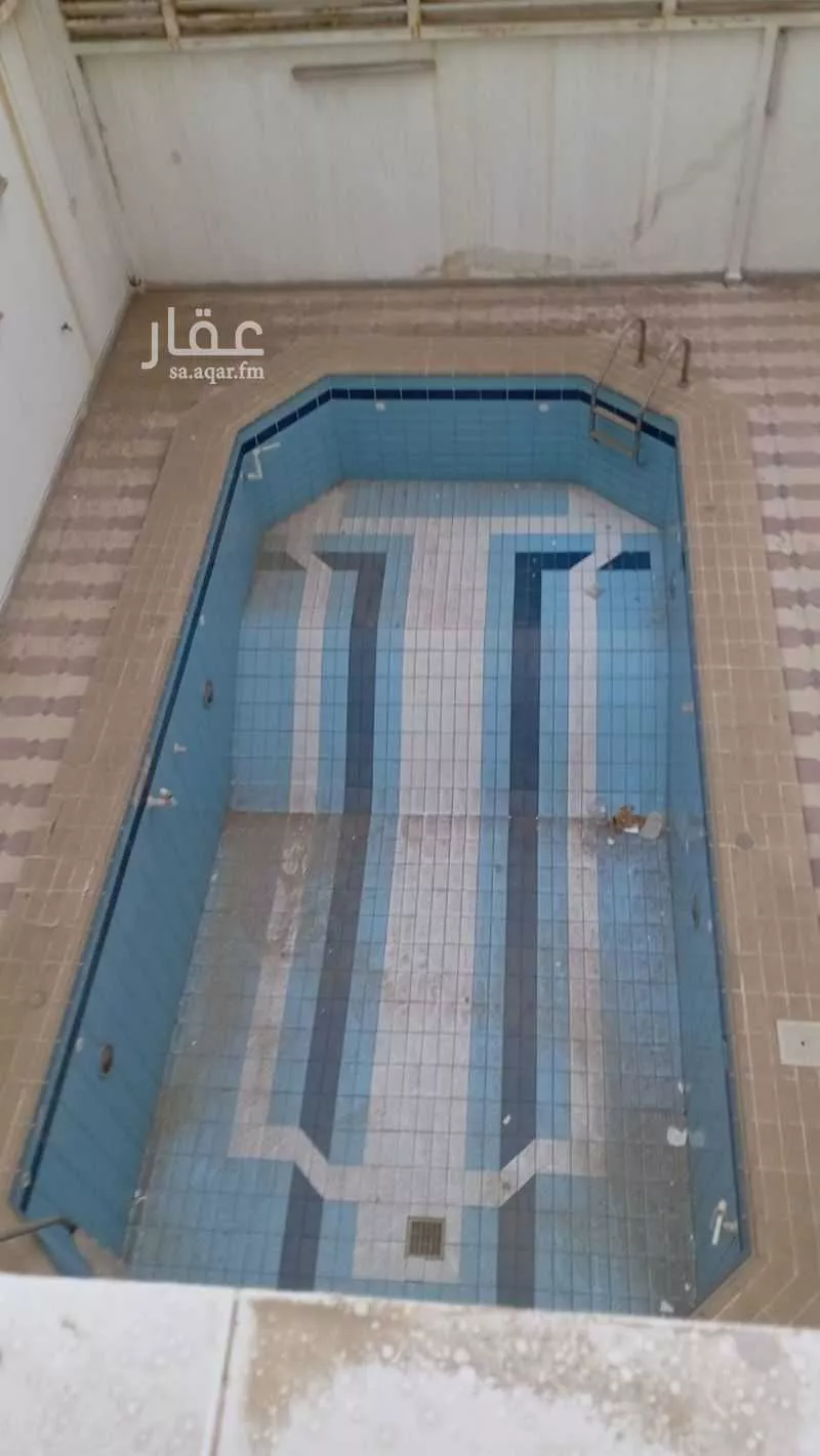 7 bedroom villa in Al Rawdah 12