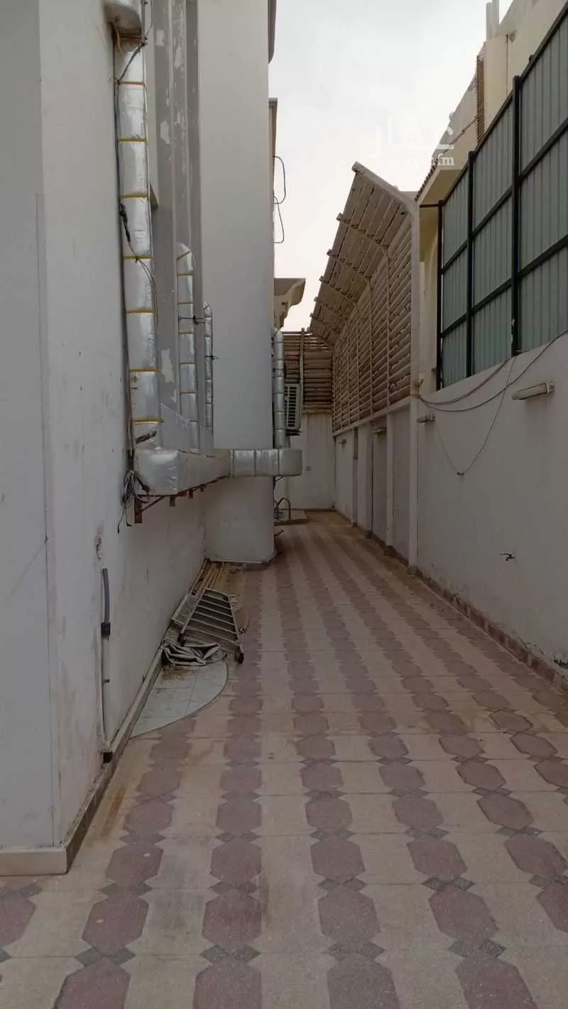7 bedroom villa in Al Rawdah 8