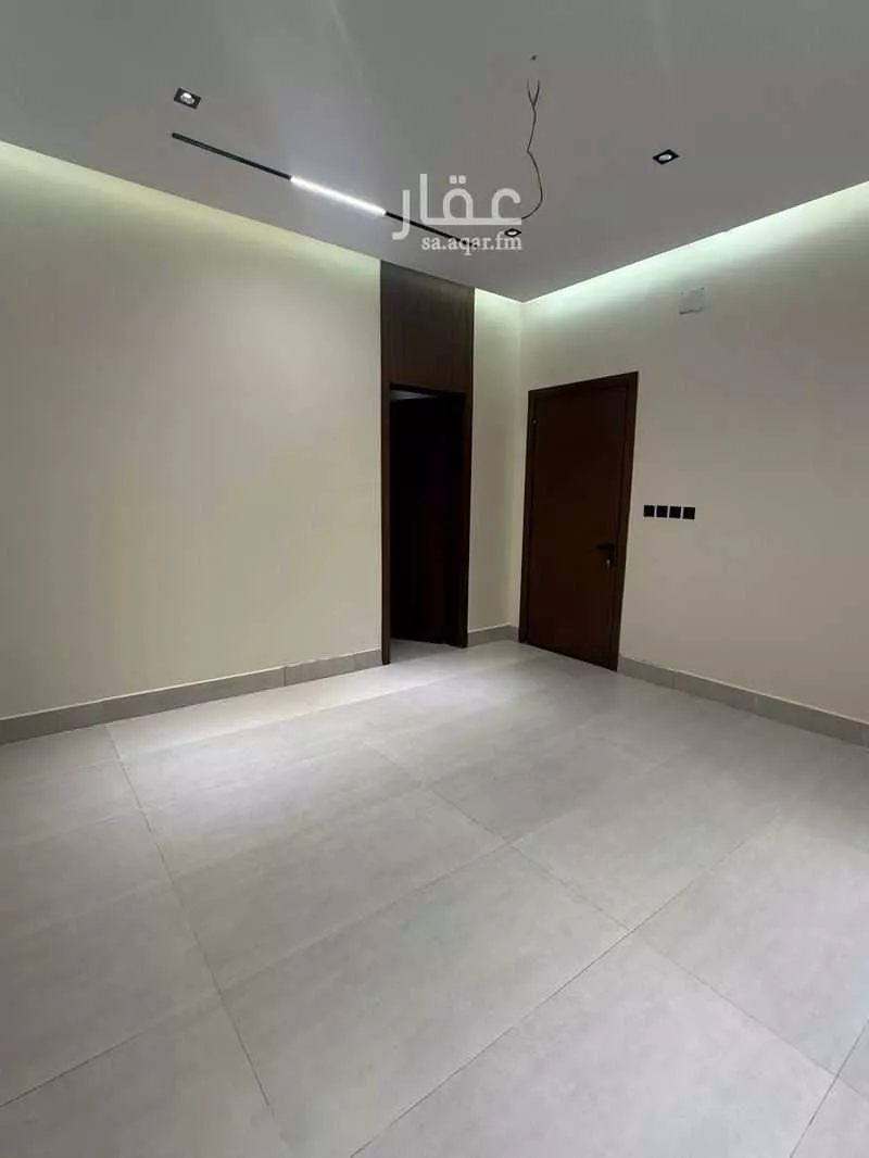 6 bedroom villa in Bahrah 7