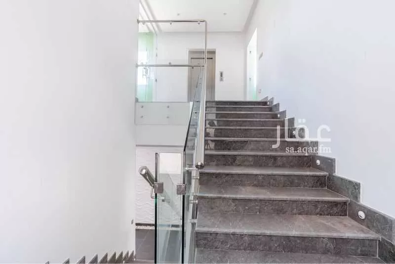 14 bedroom villa in Al Rabwa 12
