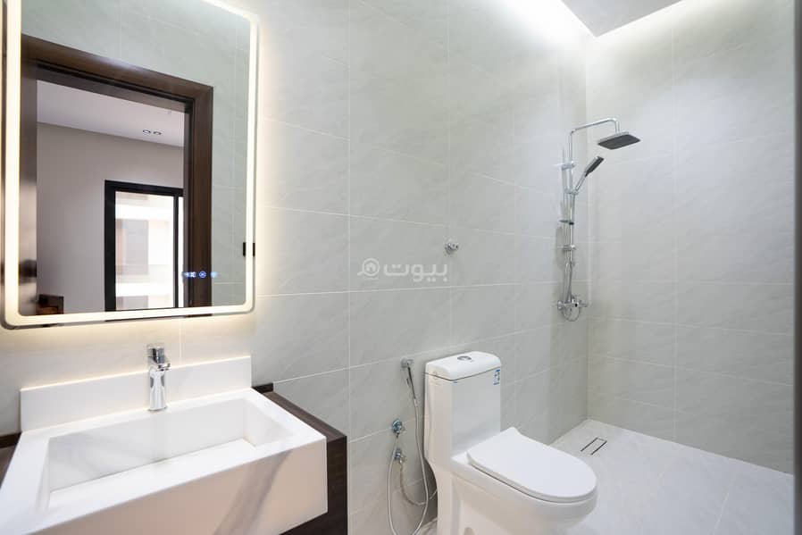 4 bedroom apartment in Al Salamah, Jeddah 6