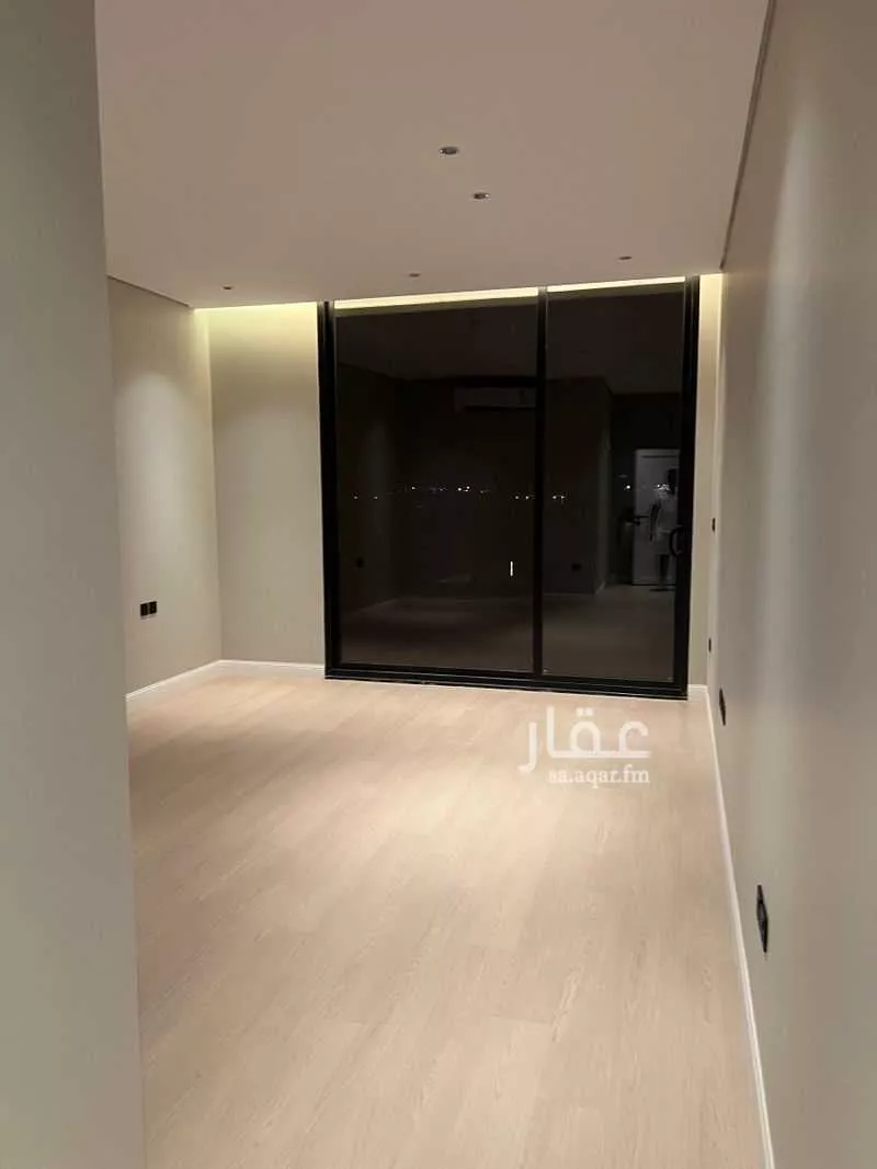 6 bedroom villa in Az Zomorod 13